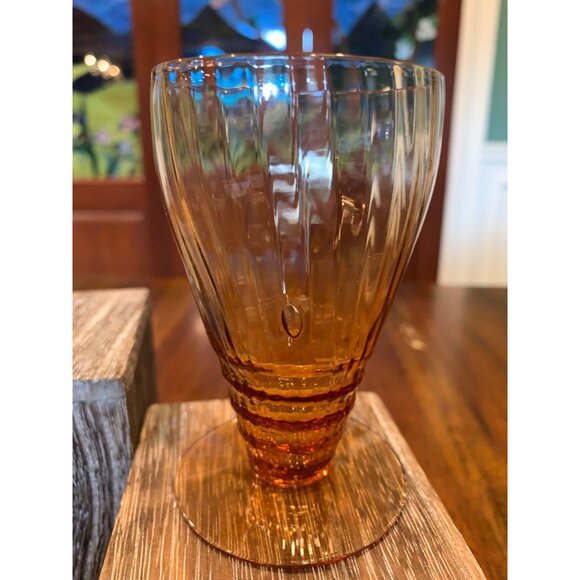 Vintage Amber Footed Liquor Glasses. - Picture 9 of 14